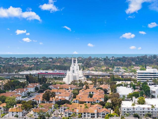 3957 Nobel Dr, San Diego CA: https://media.crmls.org/mediaz/8912976e-aad3-4b53-8e51-43e32137d214.jpg