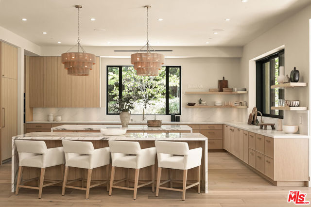 5287 Round Meadow Road, Hidden Hills CA: https://media.crmls.org/mediaz/8912dc7d-8d53-45d4-9b2c-dc22c003e39a.jpg