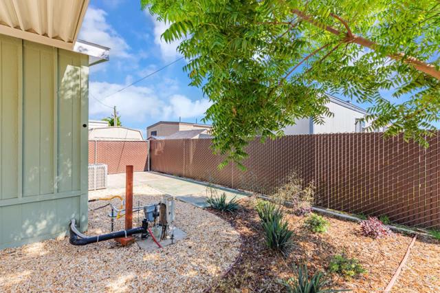 26814 S Mooney Boulevard, Visalia CA: https://media.crmls.org/mediaz/8912f38b-47c0-4673-968c-b206f0aa70f3.jpg