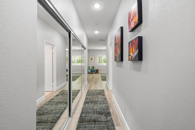 39060 Kilimanjaro Court, Palm Desert CA: https://media.crmls.org/mediaz/89141f9e-98a3-4310-9d89-76ed1725401d.jpg