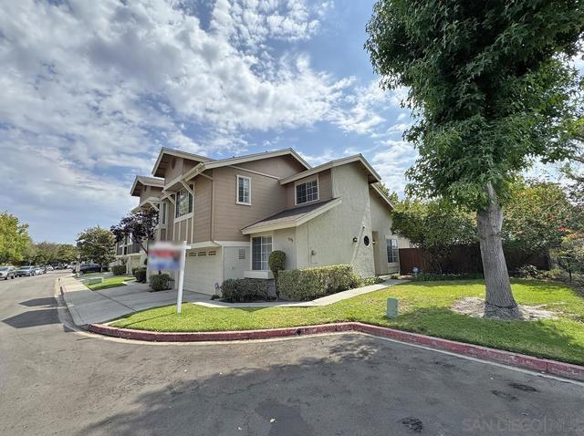 3298 Old Heather Road, San Diego CA: https://media.crmls.org/mediaz/8914d63b-b226-4fc1-bcf8-37bd18cd7b1c.jpg