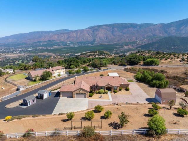 Detail Gallery Image 1 of 1 For 15521 Choufa Ct, Valley Center,  CA 92082 - 4 Beds | 3 Baths