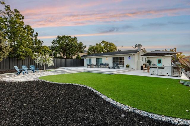 2924 Vivian Lane, San Jose CA: https://media.crmls.org/mediaz/89152477-f4a4-4211-a0db-d5537b46ebdd.jpg
