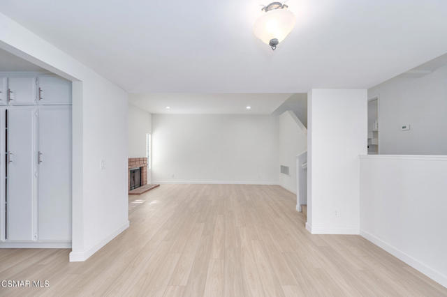 3011 Marigold Place, Thousand Oaks CA: https://media.crmls.org/mediaz/8915b8dd-d298-4253-b5f6-7bca9320d979.jpg