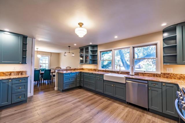 811 Alameda Avenue, Monterey CA: https://media.crmls.org/mediaz/8915f70d-c78f-4df5-a80e-3bb486b07f5e.jpg