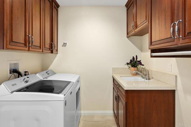 Detail Gallery Image 19 of 60 For 4664 Yerba Santa Drive, San Diego,  CA 92115 - 4 Beds | 3/1 Baths