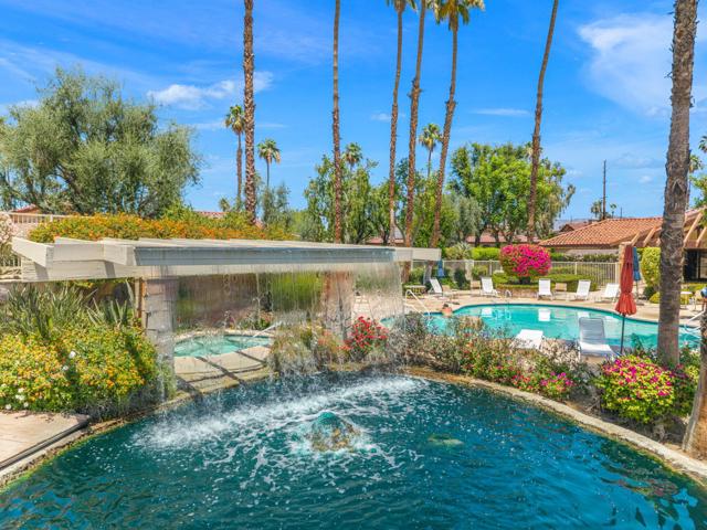 130 Willow Lake Drive, Palm Desert, CA 92260