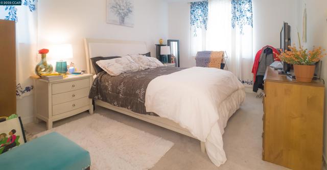 2299 Rustic Oak Ln, Rio Vista CA: https://media.crmls.org/mediaz/89187b23-fce7-4416-bde6-816ddf515b36.jpg
