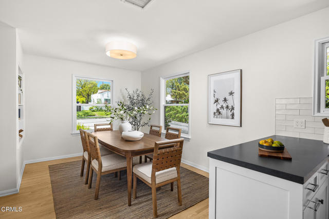 1134 Bella Vista Avenue, Pasadena CA: https://media.crmls.org/mediaz/8918b8b8-e68c-478b-87cb-725f2a50b515.jpg