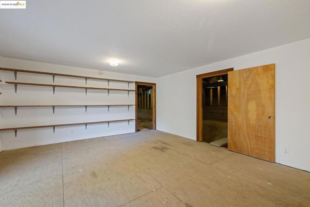 6890 Charing Cross Road, Berkeley CA: https://media.crmls.org/mediaz/8918f555-911a-4da9-ab0a-a4398f2bafa4.jpg