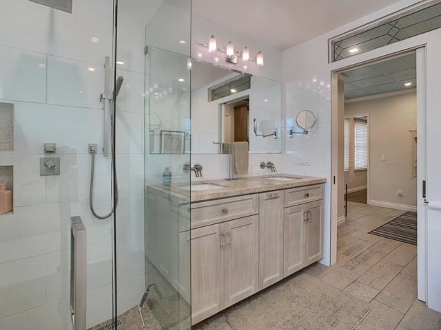 817 819 San Luis Rey Pl, San Diego CA: https://media.crmls.org/mediaz/8918f91b-b42a-4ae2-b537-5470c914cf1a.jpg