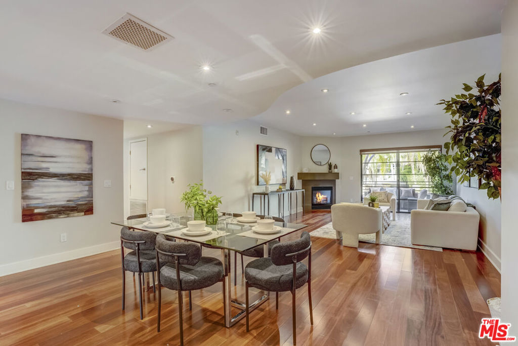 8788 Shoreham Drive #23