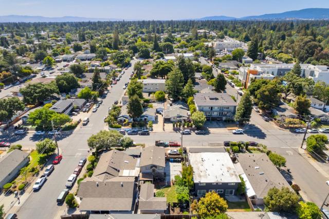 109 Dumbarton Avenue, Redwood City CA: https://media.crmls.org/mediaz/8919d21b-a300-4248-9b0c-ff952ab657ed.jpg