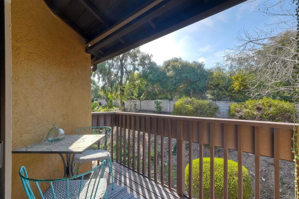 1680 N Coast Highway 101 27