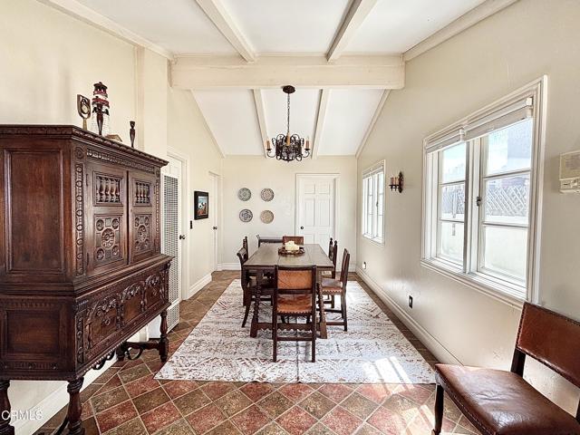 Detail Gallery Image 5 of 29 For 1205 Ocean Dr, Oxnard,  CA 93035 - 2 Beds | 2 Baths