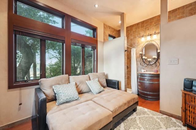 25 Oakhurst Road, San Rafael CA: https://media.crmls.org/mediaz/891d1f0a-5f4e-4ed0-b220-04a926672c3c.jpg