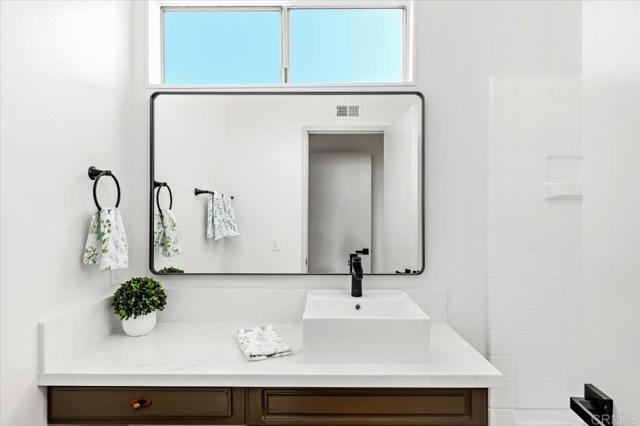 13554 Del Marino Avenue, Poway CA: https://media.crmls.org/mediaz/891d4646-784f-4b3b-9ddc-1b2950830215.jpg