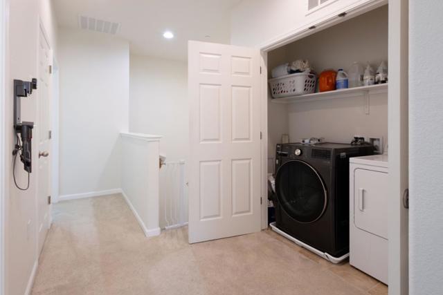2725 Lavender Terrace, San Jose CA: https://media.crmls.org/mediaz/891d5978-b7b7-4e00-9ff7-a1adb4e3054f.jpg