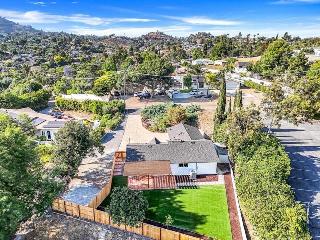 10183 Madrid Way, Spring Valley CA: https://media.crmls.org/mediaz/891e3e91-9423-4594-a8c7-78892ca32677.jpg