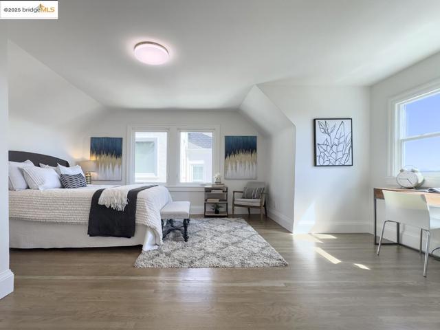 479 Kentucky Ave, Berkeley CA: https://media.crmls.org/mediaz/891ef2dc-47aa-41e7-b59d-179286663733.jpg