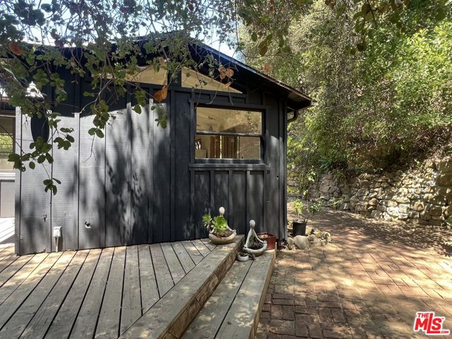 764 Old Topanga Canyon Road, Topanga CA: https://media.crmls.org/mediaz/891f4ea4-d3a7-4f26-8003-5ab81e135df4.jpg