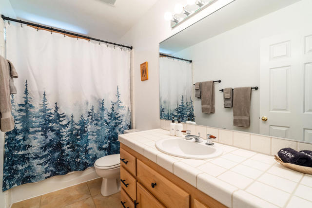 24542 Fern Valley Road, Idyllwild CA: https://media.crmls.org/mediaz/891f7c95-98b3-48e8-a9d1-e8fc09fffed2.jpg