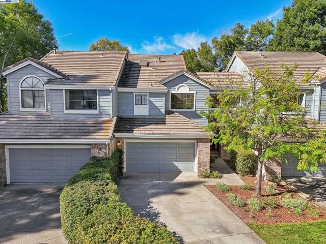 108 Kingswood Cir, Danville CA: https://media.crmls.org/mediaz/891fcb2b-1223-45b0-8192-4be6394888fc.jpg