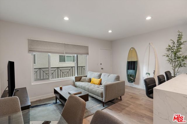 2721 2nd Street, Santa Monica CA: https://media.crmls.org/mediaz/89206113-c1b9-49be-a641-c8be544a3674.jpg