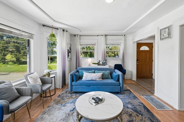 998 Hensley Avenue, San Bruno CA: https://media.crmls.org/mediaz/8920caf1-e1b9-488b-ba91-fbd2a2febdc6.jpg