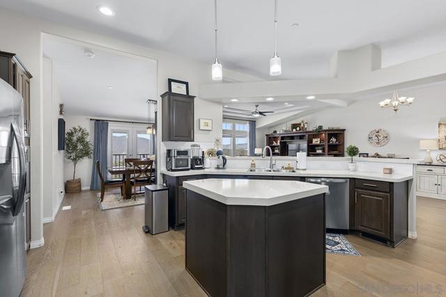 4027 Sumac Summit, Fallbrook CA: https://media.crmls.org/mediaz/892129df-69b3-434d-87c6-40e3f74258e8.jpg