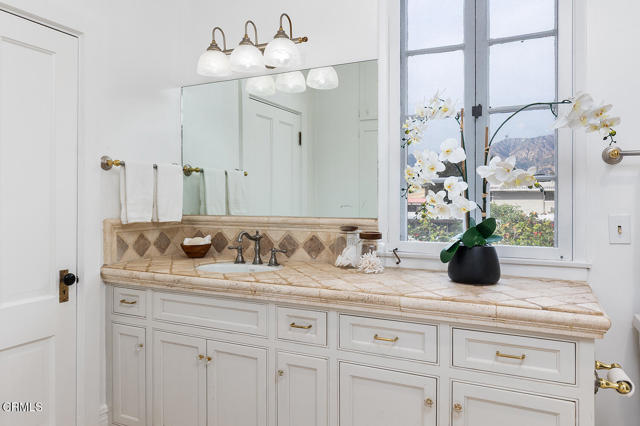 Detail Gallery Image 26 of 41 For 261 S Allen Ave, Pasadena,  CA 91106 - 3 Beds | 2 Baths