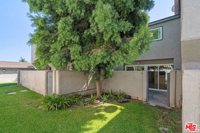 1718 Puente Avenue, Baldwin Park CA: https://media.crmls.org/mediaz/892336f0-05fc-42ea-b753-b31d73173344.jpg