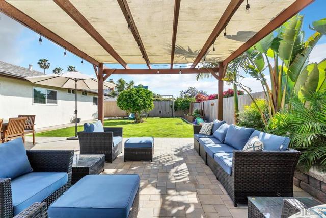 3978 Shenandoah Dr, Oceanside CA: https://media.crmls.org/mediaz/8923b8f6-c0a5-4891-9e8f-3f61a74372e0.jpg
