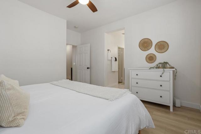 646 Sumner Way, Oceanside CA: https://media.crmls.org/mediaz/892460b2-4132-4bed-aabd-d010097f6da9.jpg