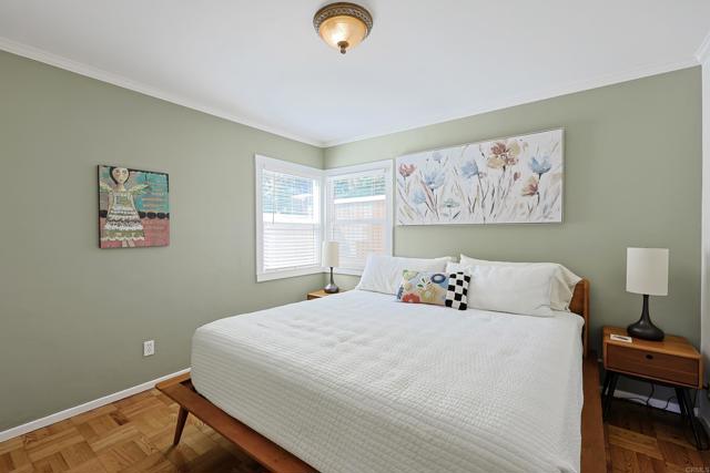 518 5th Street, Coronado CA: https://media.crmls.org/mediaz/89252be0-dd7b-43d6-b148-0f7061473385.jpg