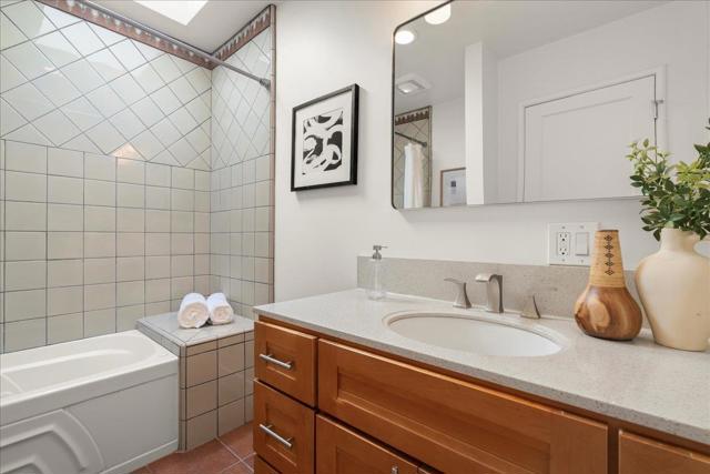 197 S Leigh Avenue, Campbell CA: https://media.crmls.org/mediaz/89254c96-8fb1-4e64-ae82-93d0365f6454.jpg