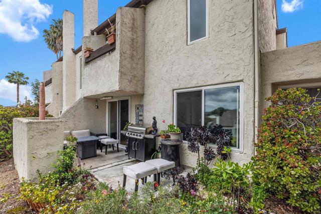 1437 Robin Lane, El Cajon CA: https://media.crmls.org/mediaz/8925f1d5-32e7-47f4-9486-d791934b9afc.jpg