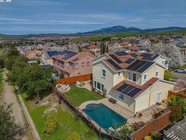 3712 Stonehenge Way, San Ramon CA: https://media.crmls.org/mediaz/89262e7c-38dd-4d4f-baa5-01e5a46e0859.jpg