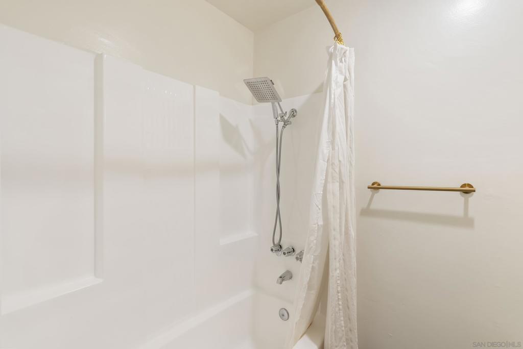 1885 Diamond St - photo 14