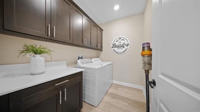 10861 Blake Way, San Diego CA: https://media.crmls.org/mediaz/8926ffe0-efd5-4df7-b00b-bb43b3ca9bce.jpg