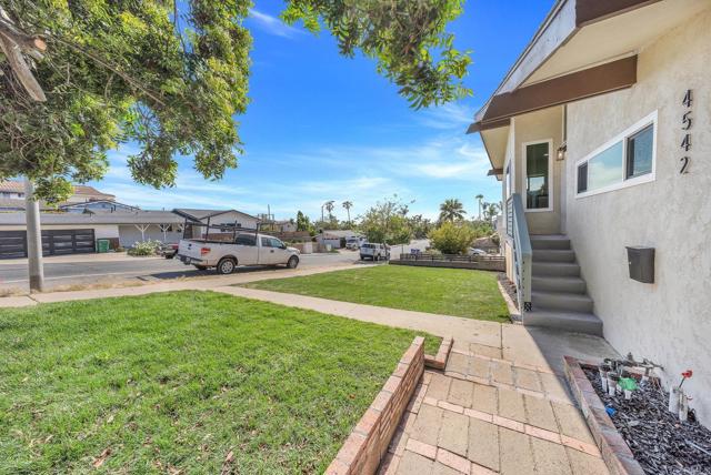 4542 Milton Street, San Diego CA: https://media.crmls.org/mediaz/89272160-4525-446d-b925-faa2d28782ea.jpg