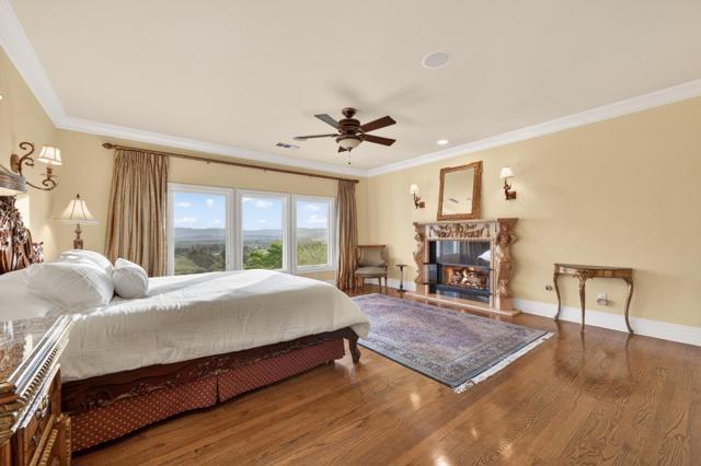 9540 Via Del Oro, Gilroy CA: https://media.crmls.org/mediaz/8927e696-1a85-42b1-9210-0d7c3517e475.jpg