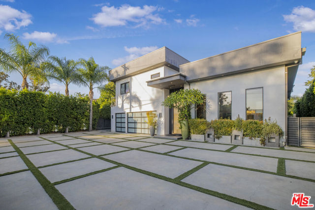 5304 Louise Avenue, Encino CA: https://media.crmls.org/mediaz/8928bddd-ad62-4f21-ad49-e45518c507d8.jpg