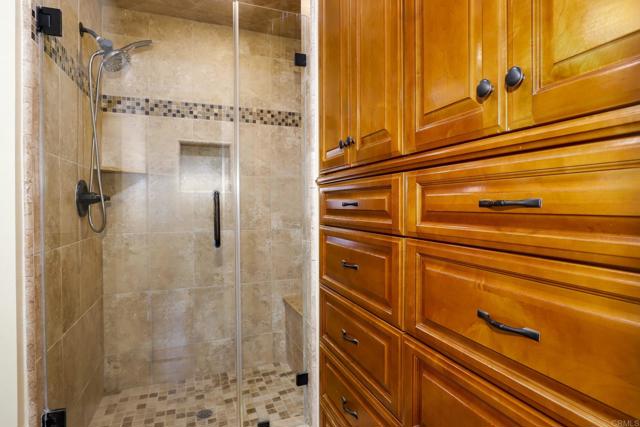 Detail Gallery Image 10 of 21 For 356 S Miraleste Dr, San Pedro,  CA 90732 - 2 Beds | 1/1 Baths