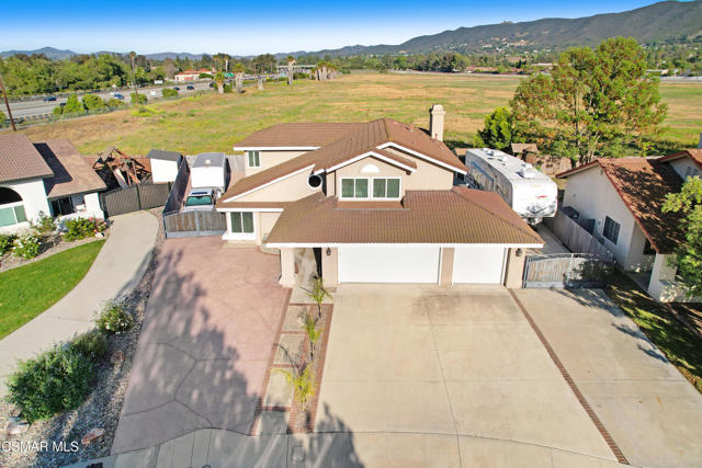 610 Nicole Drive, Newbury Park CA: https://media.crmls.org/mediaz/892a22bc-28fb-4505-bef8-5ba5765a8b7c.jpg