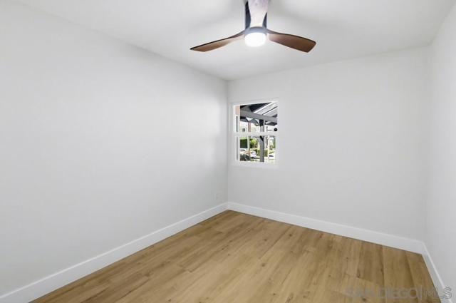 9555 Via Pereza, San Diego CA: https://media.crmls.org/mediaz/892a23cf-037d-4b04-9643-7a81b1bfefbf.jpg