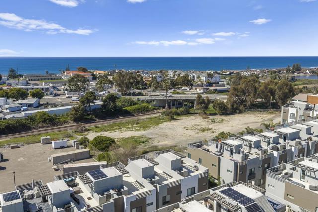 Detail Gallery Image 37 of 57 For 2563 State St, Carlsbad,  CA 92008 - 2 Beds | 2/2 Baths