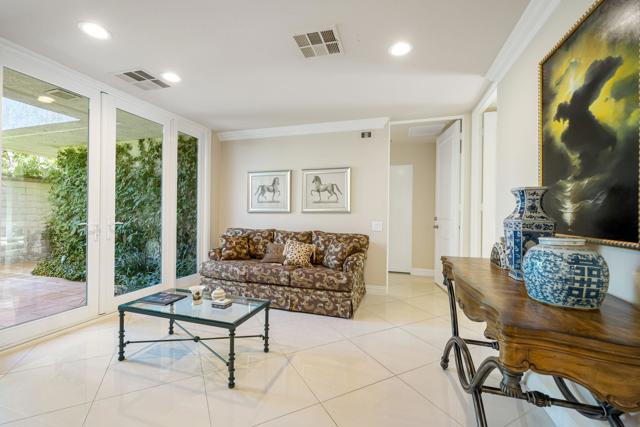 4 Dartmouth Drive, Rancho Mirage CA: https://media.crmls.org/mediaz/892ad652-6f4d-46bc-9ced-a0faa069d1cc.jpg