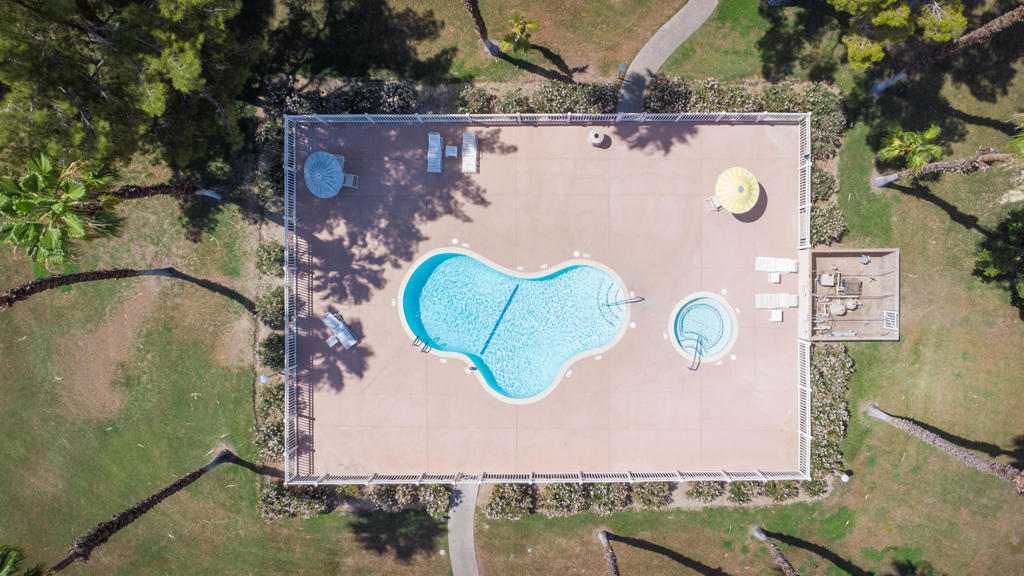 https://media.crmls.org/mediaz/892c0ba8-9437-4686-9297-058558412b86.jpg?preset=X-Large