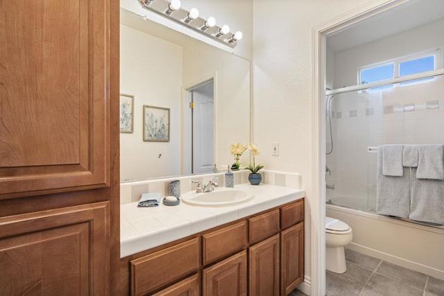 310 Via Vaquero Norte, San Juan Bautista CA: https://media.crmls.org/mediaz/892c339f-cab0-49d2-832d-711039ddfdc5.jpg